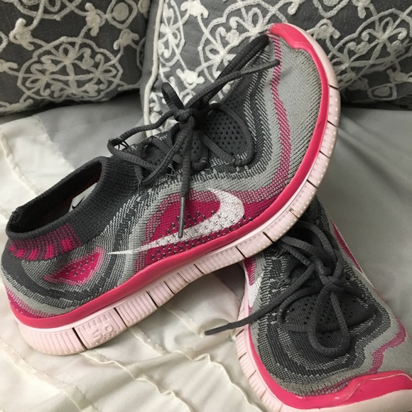 nike free shoes price